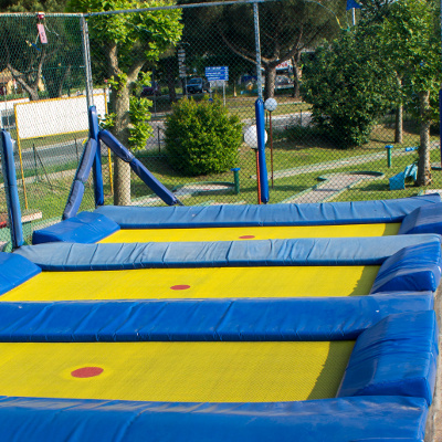 Le reti elastiche del Play Park di Punta Marina Terme